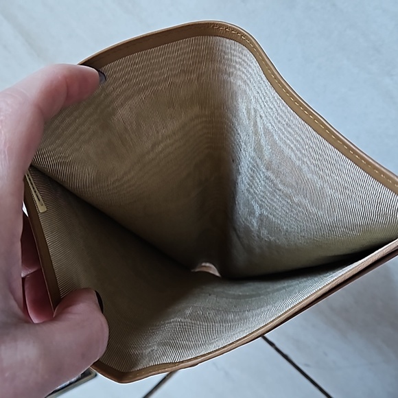 CHANEL Quilted Leather Bifold Wallet w/Box + Card - Picture 9 of 14